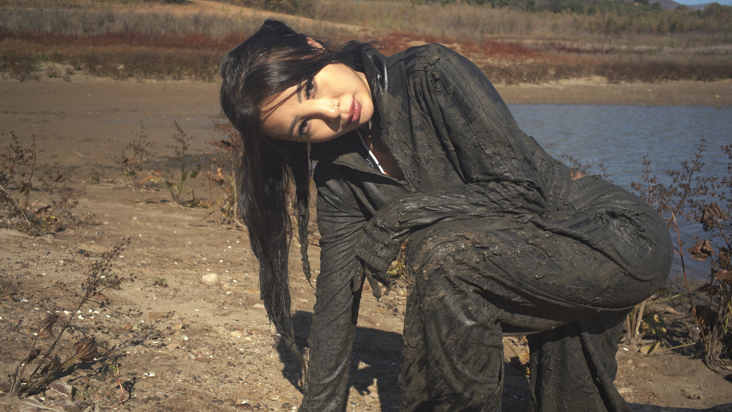 EP23: Lu Tests Her Shiny Adidas Chile 62 Tracksuit in Mud for 24hrs, DAY 1