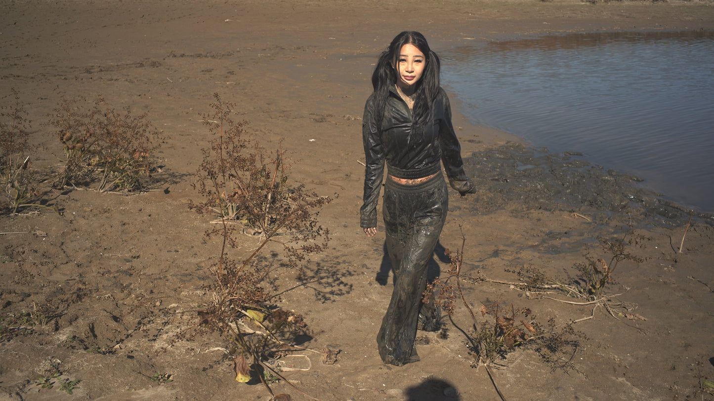 EP23: Lu Tests Her Shiny Adidas Chile 62 Tracksuit in Mud for 24hrs, DAY 1