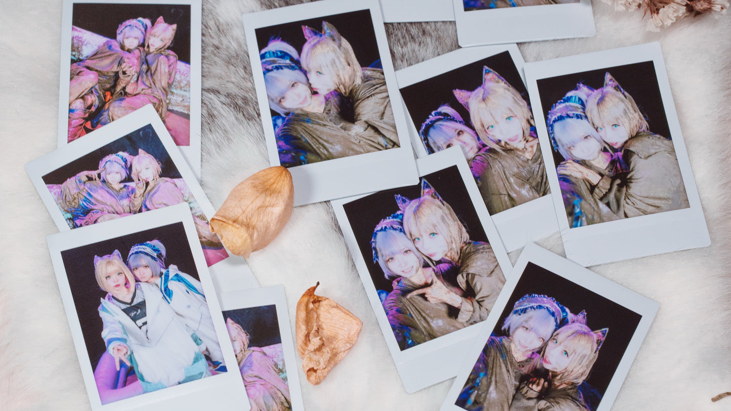 SP: Subculture Tracksuit Twin Girls' Muddy Cheki Polaroid Photo