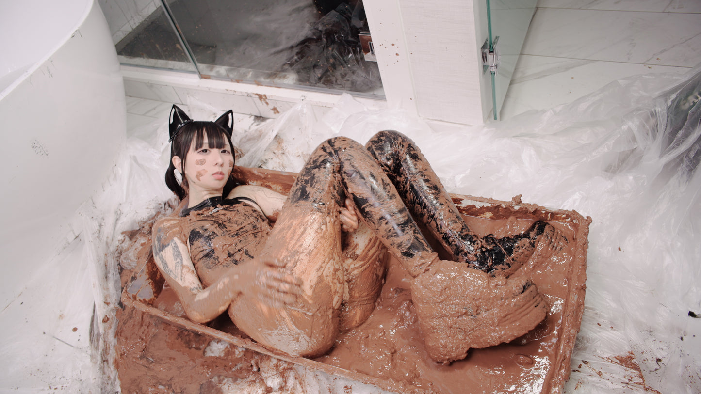 EP76: c4t's Full Body Messy & Muddy Debut