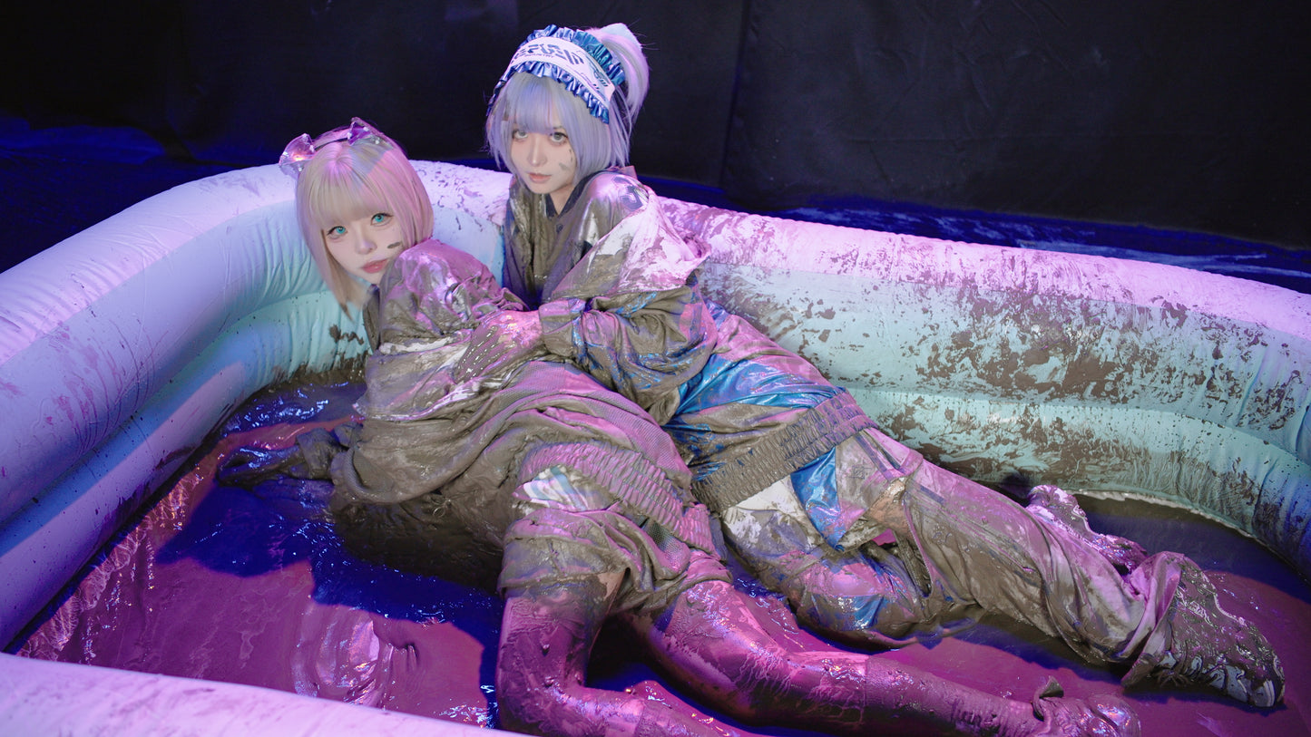 EP62: Subculture Tracksuit Twin Girls' Mud Play (Part.1)