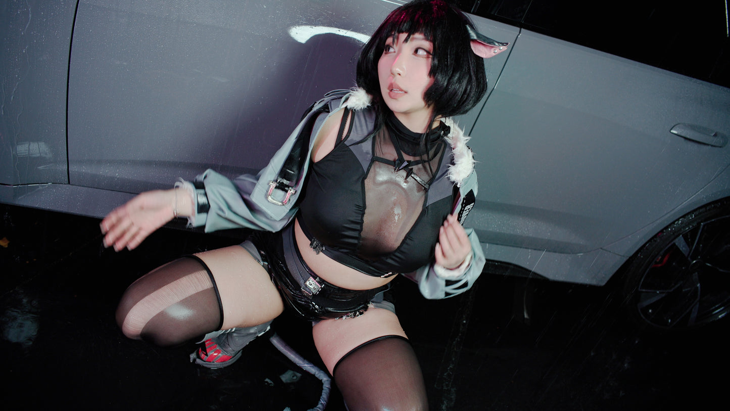 EP82: Jane Doe Sexy Dancing in the Rain